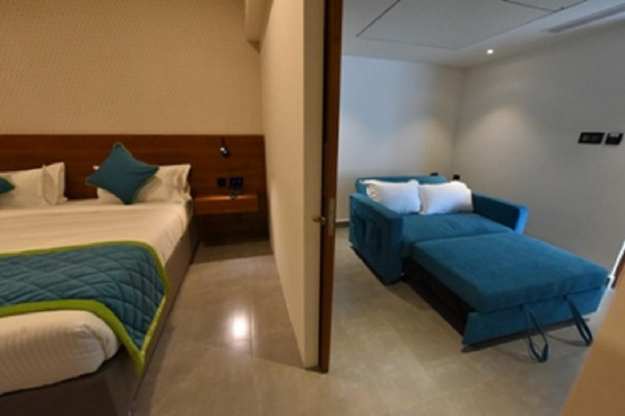 Vivid A Boutique Hotel Tiruchirappalli Extérieur photo
