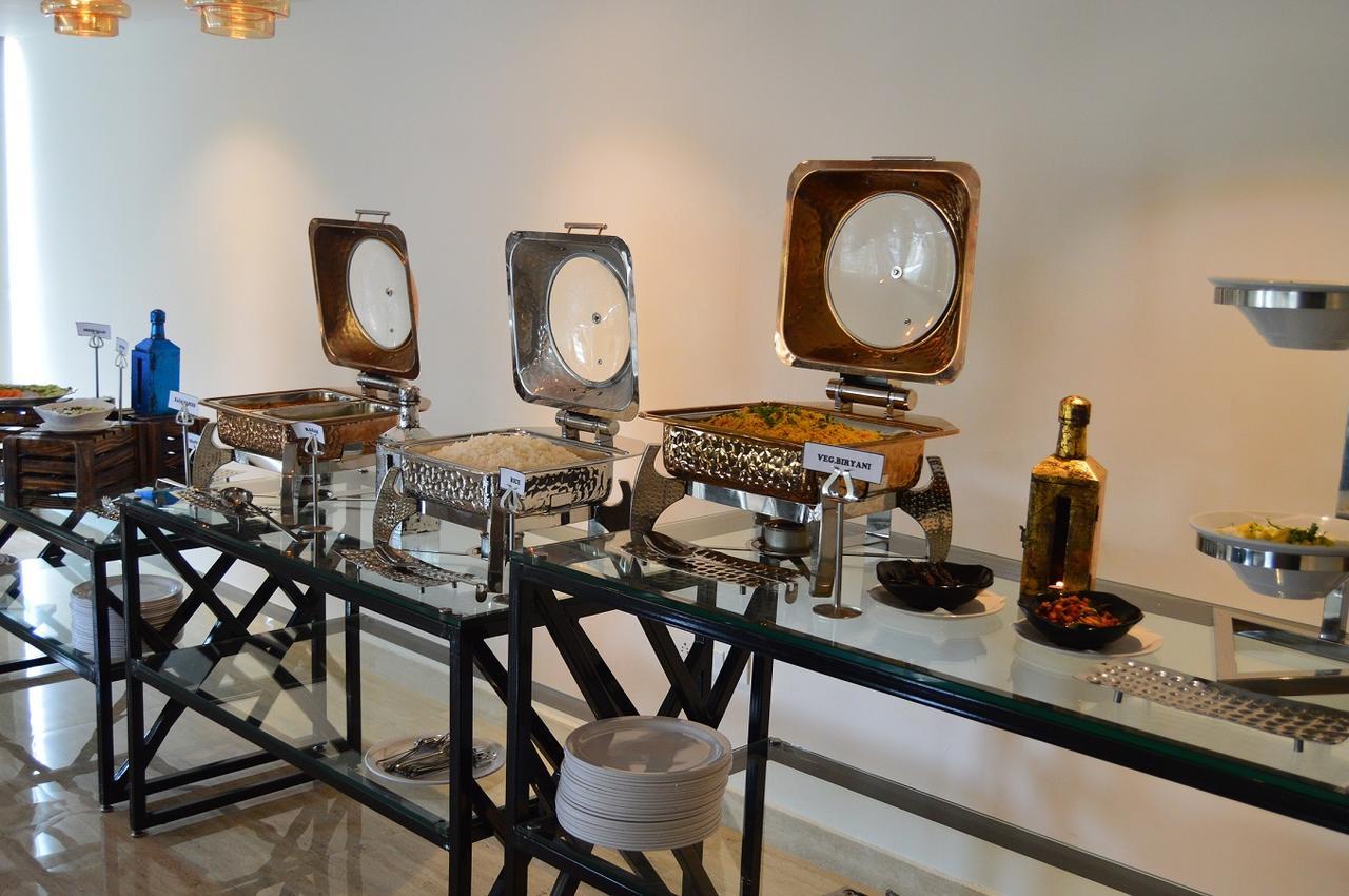 Vivid A Boutique Hotel Tiruchirappalli Extérieur photo